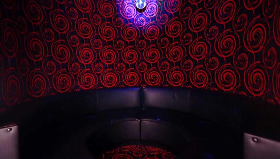 Pony-Pensacola_WS-VIP-round (Copy)